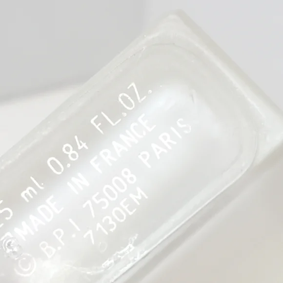 Light Blue by Dolce & Gabbana Perfume for Women 0.84 fl oz Spray Made in France - Picture 6 of 6